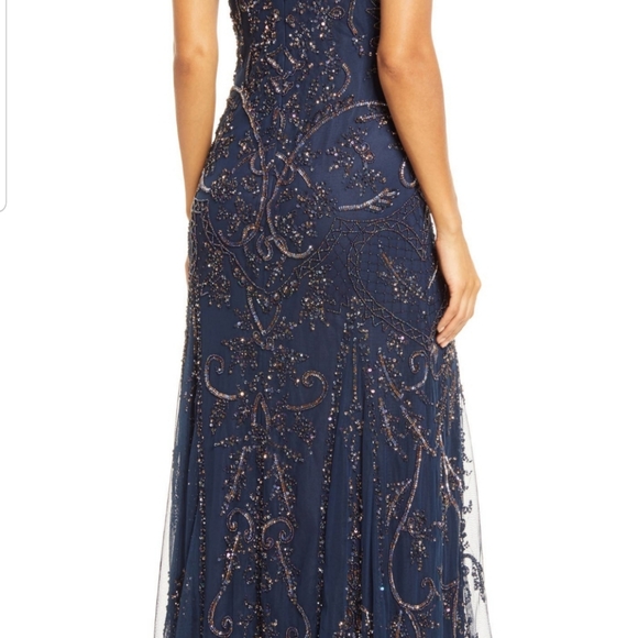 Pissarro nights beaded mesh column gown size 2 - Picture 7 of 7